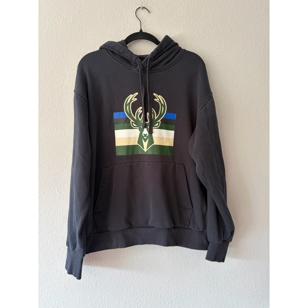 Milwaukee Bucks Hoodie Sweatshirt Men L Basketball NBA Air Jordan Sport Logo